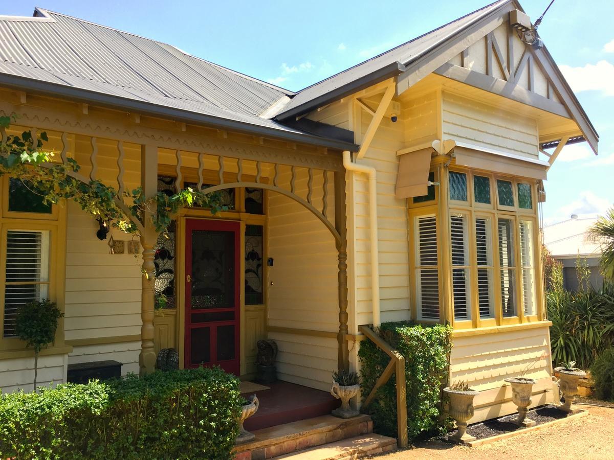 Hotel Goldenray à Castlemaine Extérieur photo